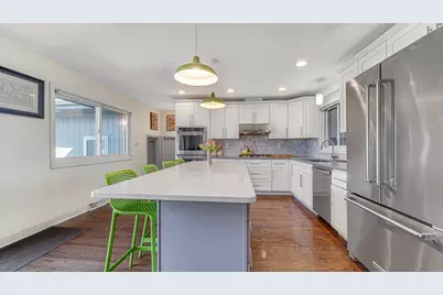 9030 Orchard Drive, Highland, IN 46322 - Photo 11