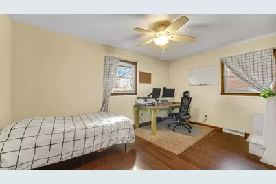 9030 Orchard Drive, Highland, IN 46322 - Photo 19