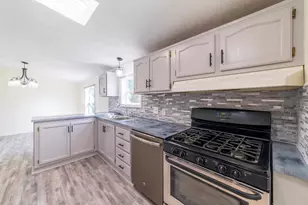 11327 N 550 E, Demotte, IN 46310 - Photo 27