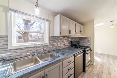 11327 N 550 E #7, Demotte, IN 46310 - Photo 23