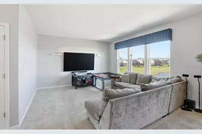 10322 Adler Cove, Saint John, IN 46373 - Photo 9