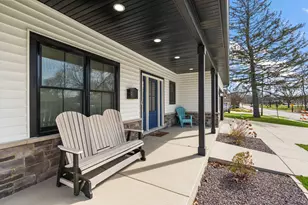 512 W Joliet St, Crown Point, IN 46307 - Photo 3