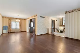 9536 Walnut Dr, Munster, IN 46321 - Photo 5