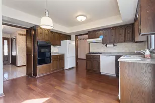 9536 Walnut Dr, Munster, IN 46321 - Photo 9