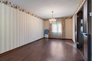 9536 Walnut Dr, Munster, IN 46321 - Photo 7