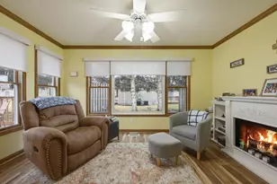 712 Dogwood Ct SW, Demotte, IN 46310 - Photo 3