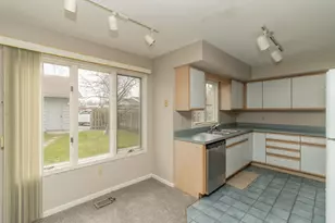 1650 Heritage Dr, Lowell, IN 46356 - Photo 7