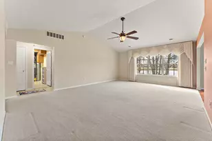 901 Veterans Ln, Crown Point, IN 46307 - Photo 7