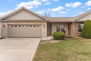 901 Veterans Ln, Crown Point, IN 46307 - Photo 3