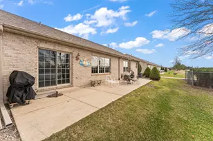 901 Veterans Ln, Crown Point, IN 46307 - Photo 29