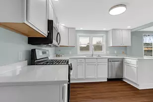 337 N Dearborn St, Hobart, IN 46342 - Photo 9