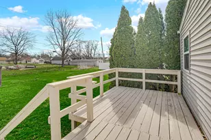 337 N Dearborn St, Hobart, IN 46342 - Photo 33