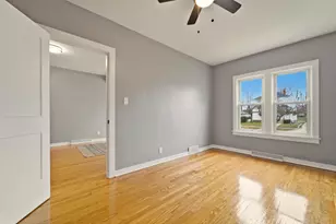 718 Cherry St, Hammond, IN 46324 - Photo 3