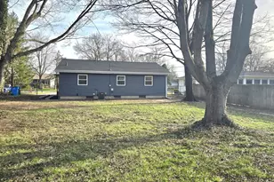 414 Holly Rd, Michigan City, IN 46360 - Photo 3