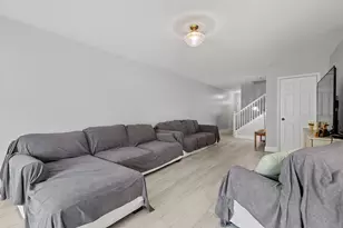 9573 Luebcke Ln, Crown Point, IN 46307 - Photo 7