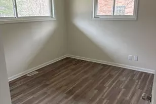 5738 Pennsylvania St, Merrillville, IN 46410 - Photo 3