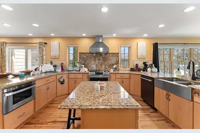 1562 W Tiffany Woods Drive, La Porte, IN 46350 - Photo 11