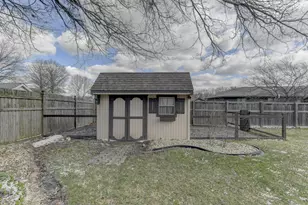 2545 Fossil Stone Rd, Dyer, IN 46311 - Photo 21