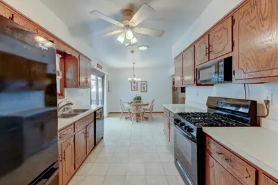 2545 Fossil Stone Road, Dyer, IN 46311 - Photo 7