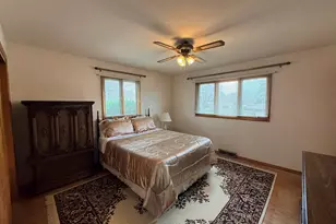 1810 W 95th Ct, Crown Point, IN 46307 - Photo 13