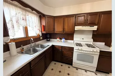 1810 W 95th Court, Crown Point, IN 46307 - Photo 9