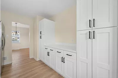 6749 Ontario Avenue, Hammond, IN 46323 - Photo 9