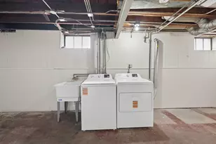 6749 Ontario Ave, Hammond, IN 46323 - Photo 17