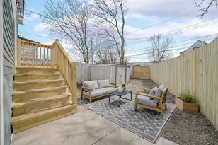 724 Willow Ct, Hammond, IN 46320 - Photo 5