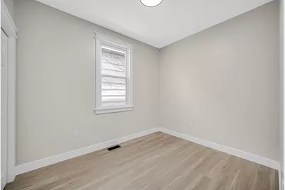 724 Willow Court, Hammond, IN 46320 - Photo 9