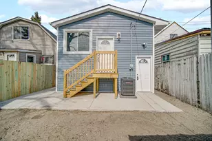 724 Willow Ct, Hammond, IN 46320 - Photo 3