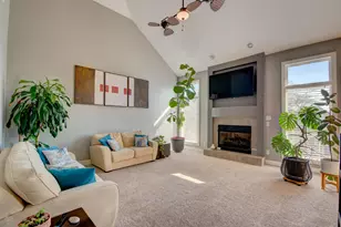 669 Davis Cir, Crown Point, IN 46307 - Photo 7