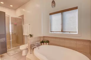 669 Davis Cir, Crown Point, IN 46307 - Photo 11