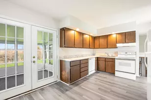 8977 E Chicago Trl, New Carlisle, IN 46552 - Photo 5