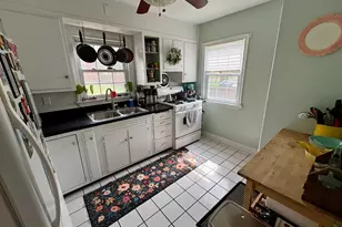 814 Campbell St, Valparaiso, IN 46385 - Photo 5