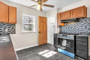 263 Rutledge St, Gary, IN 46404 - Photo 13