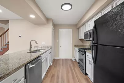 617 Wellington Drive, Dyer, IN 46311 - Photo 7