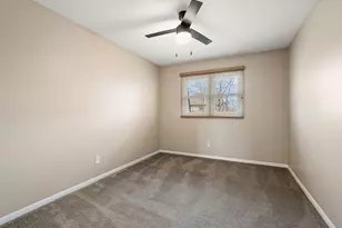 617 Wellington Dr, Dyer, IN 46311 - Photo 17