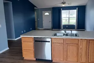 4424 W 91st Pl, Merrillville, IN 46410 - Photo 9