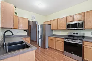 4221 Burlwood Dr, Chesterton, IN 46304 - Photo 9