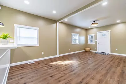 1047 Arizona Street, Gary, IN 46403 - Photo 7