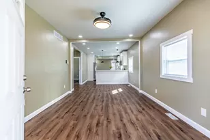 1047 Arizona St, Gary, IN 46403 - Photo 5