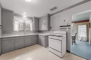 17 Angle Rd, Michiana Shores, IN 46360 - Photo 13