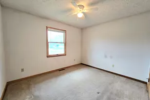 2857 Brown St, Portage, IN 46368 - Photo 13