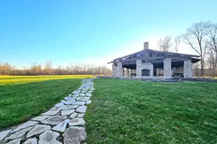 2425 Dickinson Rd, Chesterton, IN 46304 - Photo 39