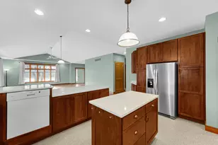 2425 Dickinson Rd, Chesterton, IN 46304 - Photo 13