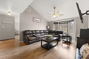 2190 Crocus St, Portage, IN 46368 - Photo 9