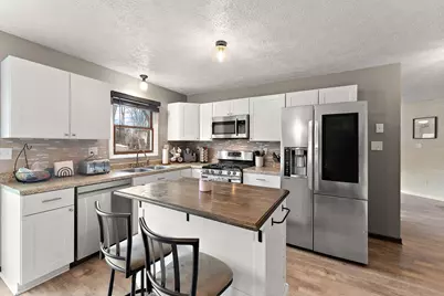 2190 Crocus Street, Portage, IN 46368 - Photo 5