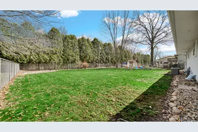 917 Albin Drive, La Porte, IN 46350 - Photo 3