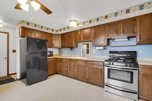 917 Albin Dr, La Porte, IN 46350 - Photo 7