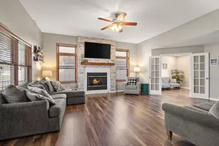 412 Chessington Dr, Crown Point, IN 46307 - Photo 9